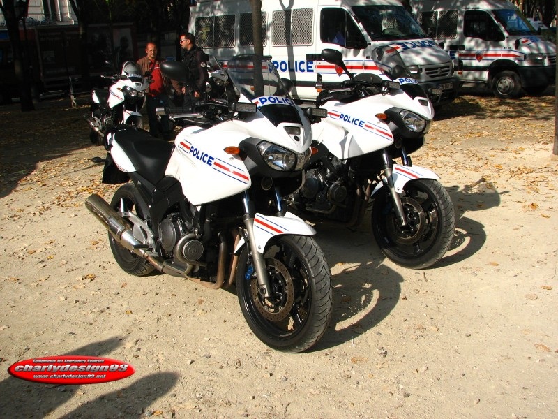 Полицейский мотоцикл Yamaha TDM900