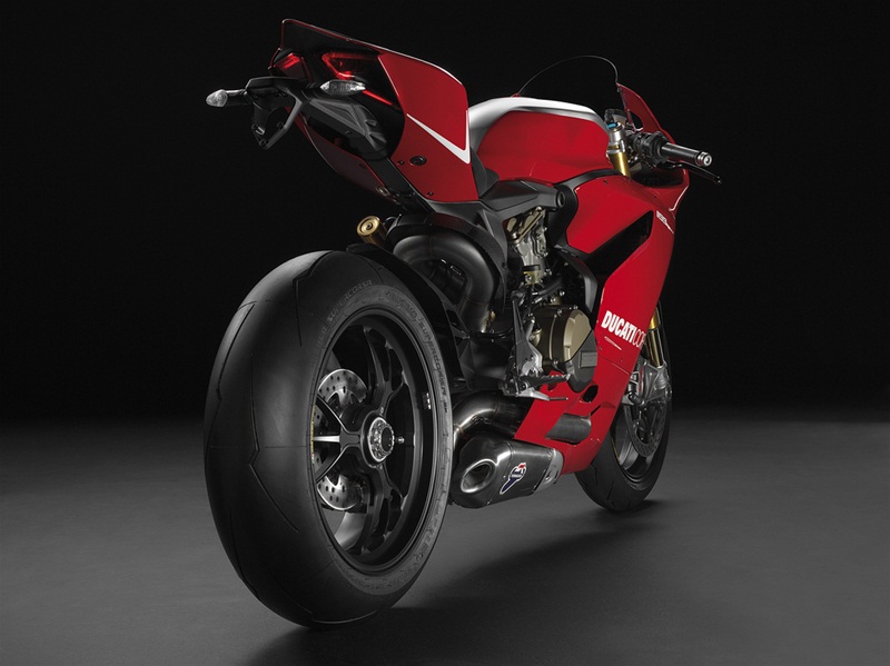 Ducati 1199 Panigale R 2013 - спортбайк для трека