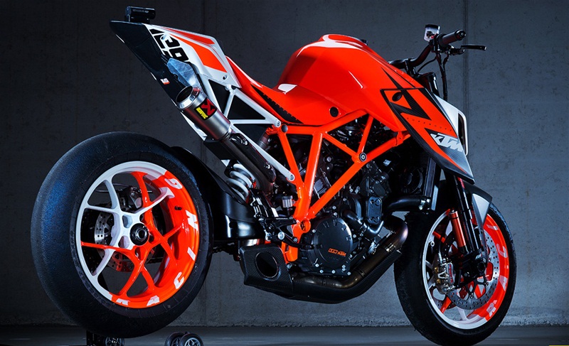 Концепт мотоцикла KTM 1290 Super Duke R
