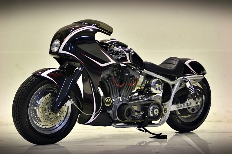 Studio Motor: кастом Harley-Davidson Dyna FXR 1999