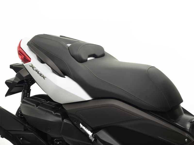 Новый скутер Yamaha X-Max 400 2013