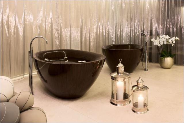 Эксклюзивные ванны и раковины из дерева