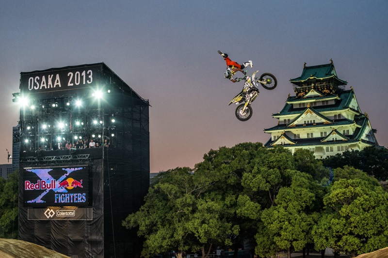 Така Хигасино выиграл этап Red Bull X-Fighters 2013 в Осаке