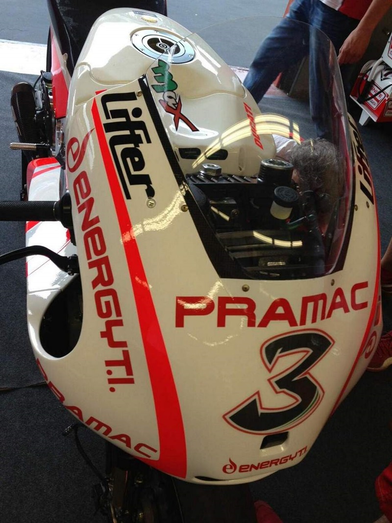 Макс Бьяджи приступил к тестам Ducati Desmosedici GP13