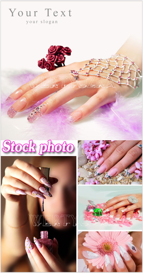     -   / Trendy and beautiful manicure
