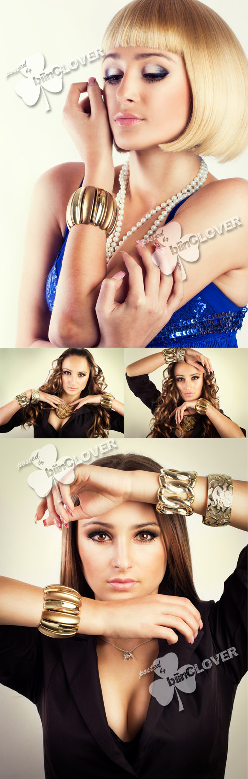 Fashion girl with bracelet 0437