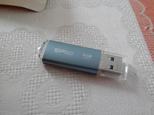 Неплохая флешка на 16GB USB 3.0 от бренда SILICON POWER c Tinydeal Fd3a800f573da9a7add041048467789f