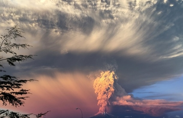 В Чили проснулся дремавший 40 лет вулкан