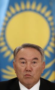 Эксит-поллы: Назарбаев набирает на выборах в Казахстане 97,5%