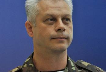 Один-одинехонек украинский военный погиб, четверо изранены за сутки в полосе АТО