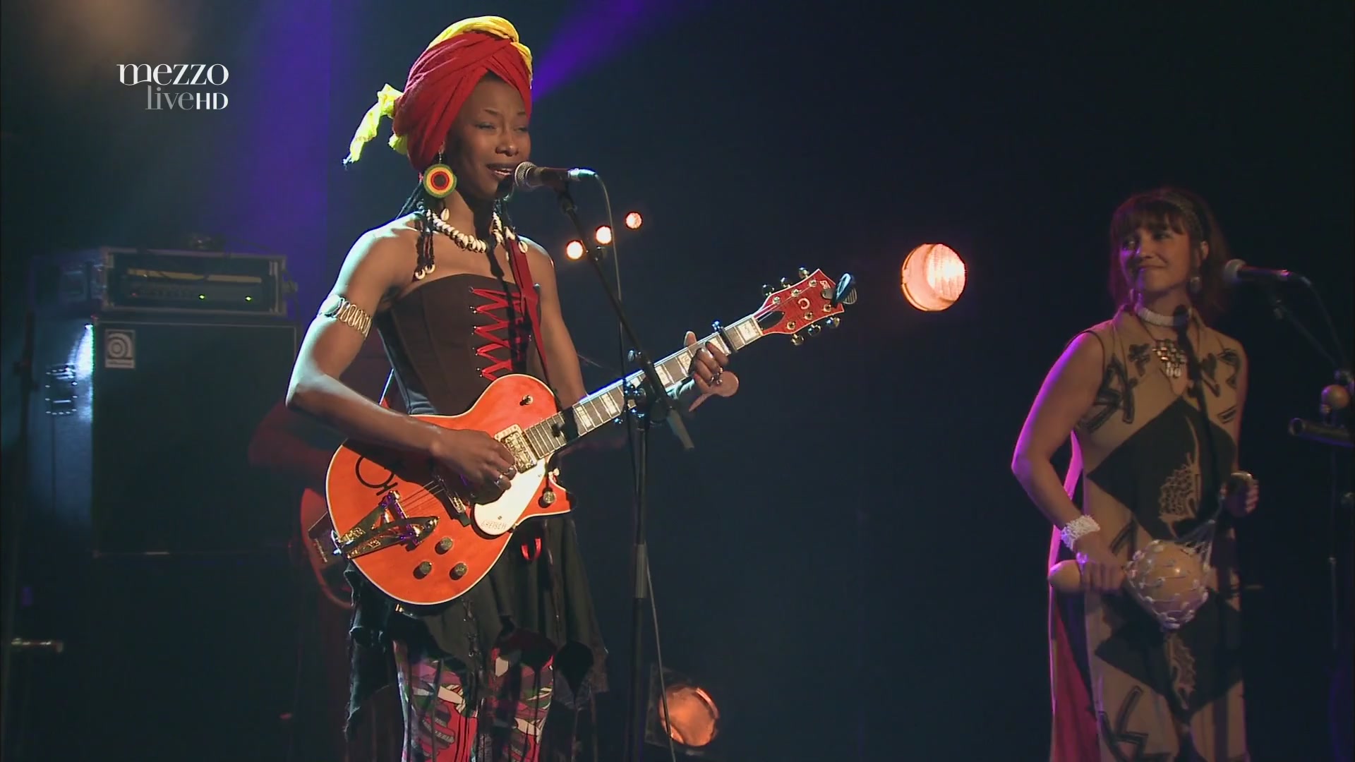 2012 Fatoumata Diawara - Live at Festival Au fil des Voix [HDTV 1080i] 0