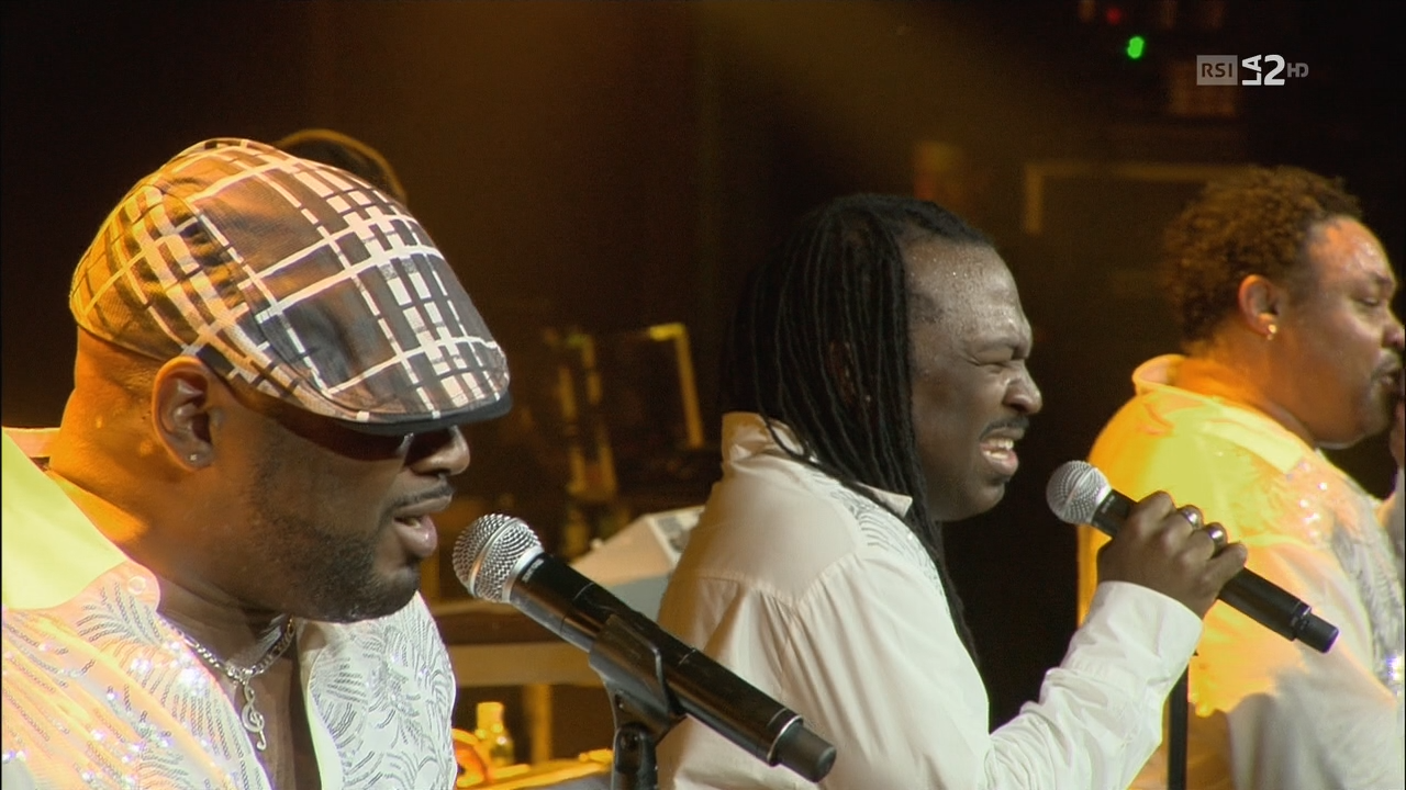 2011 Earth, Wind & Fire Experience feat. Al McKay - AVO Session Basel [HDTV 720p] 10